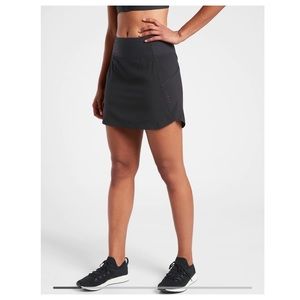 Athleta Run With It 16" Skort